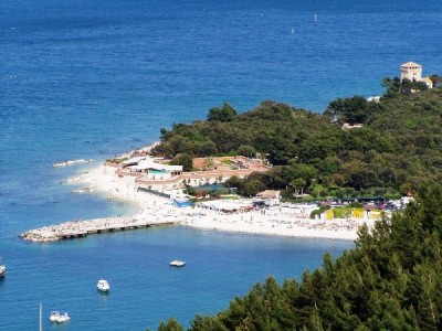 Portonovo fortino molo torre.jpg